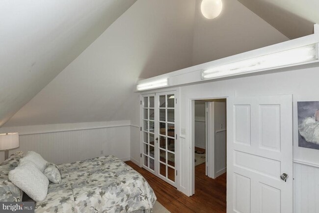 Building Photo - 30 Vandeventer Ave