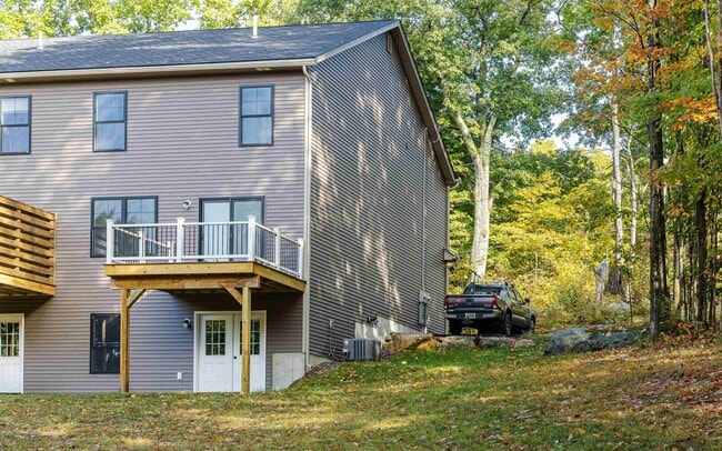 Building Photo - 359 Monadnock St