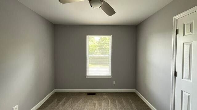 Building Photo - 3524 Woodridge Dr SE