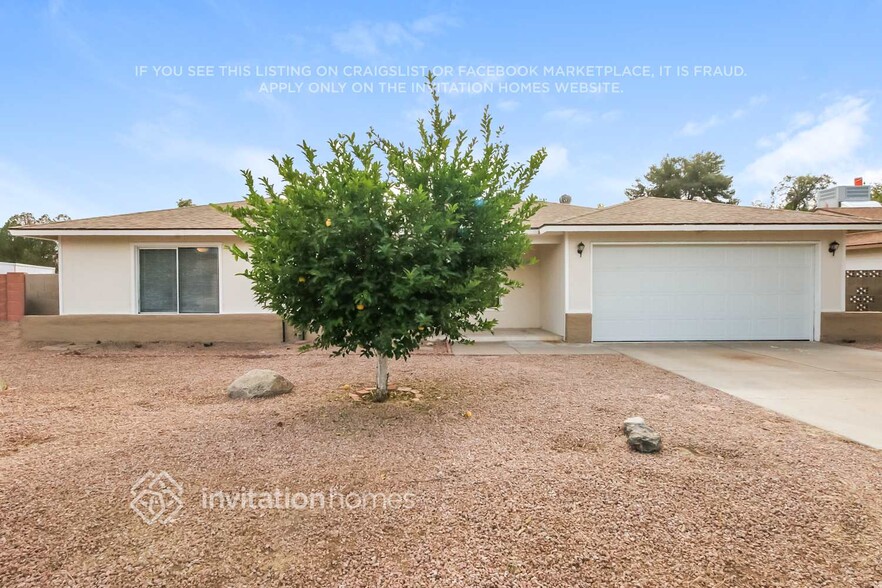 Primary Photo - 2343 E Loma Vista Dr