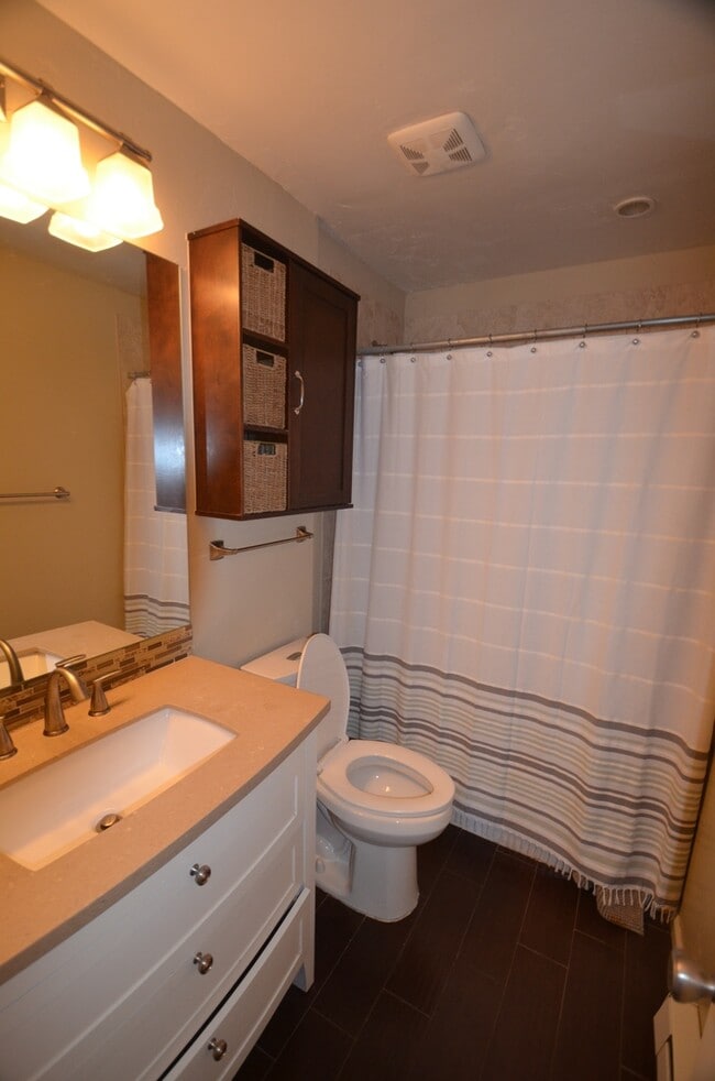 Building Photo - 3bed/2bath Condo, 10 minutes from Breck!