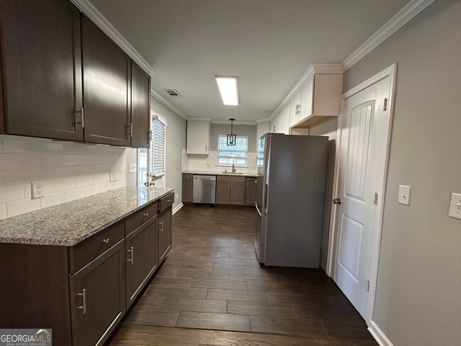 Building Photo - 3 Indianola Dr