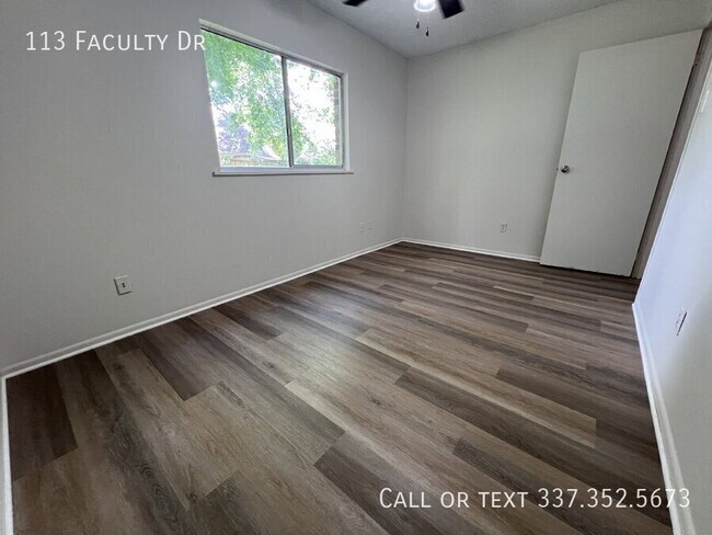 Building Photo - 113 Faculty Dr