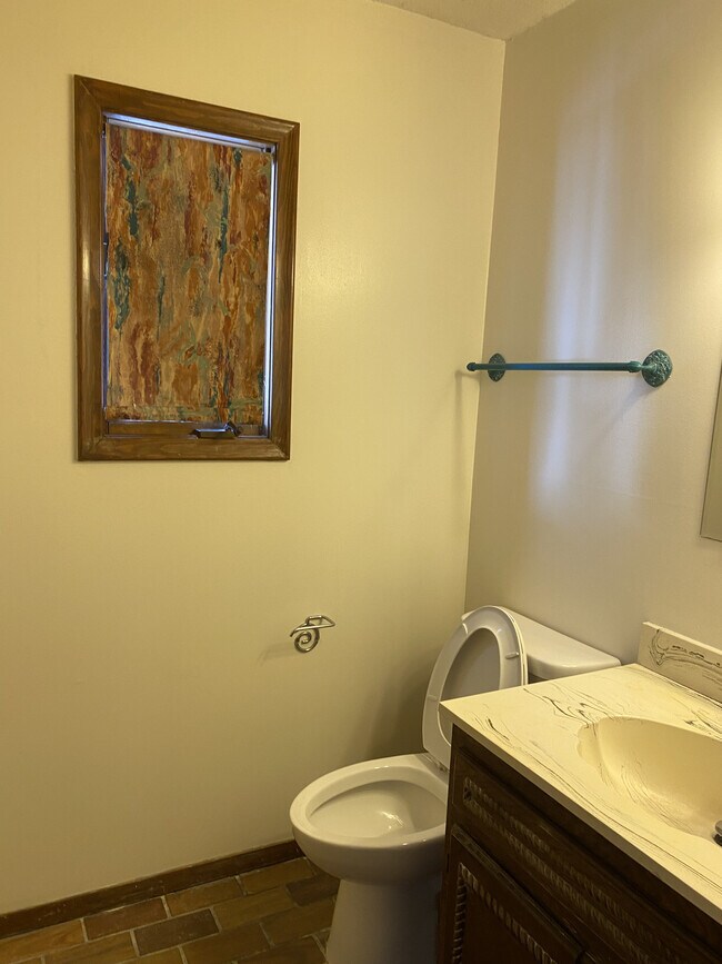 Building Photo - 14706 Harvey Oaks Ave