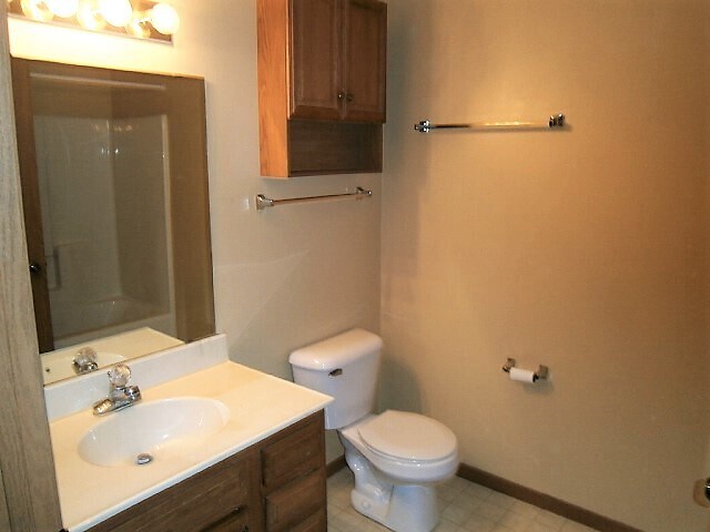 Building Photo - 1232 Spruce Ct