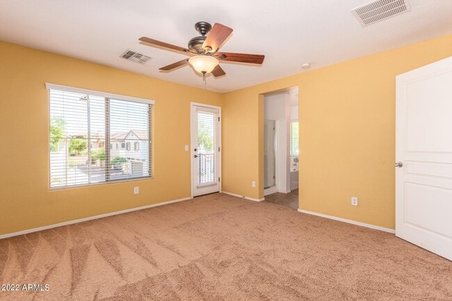 Building Photo - 1732 E Elgin St