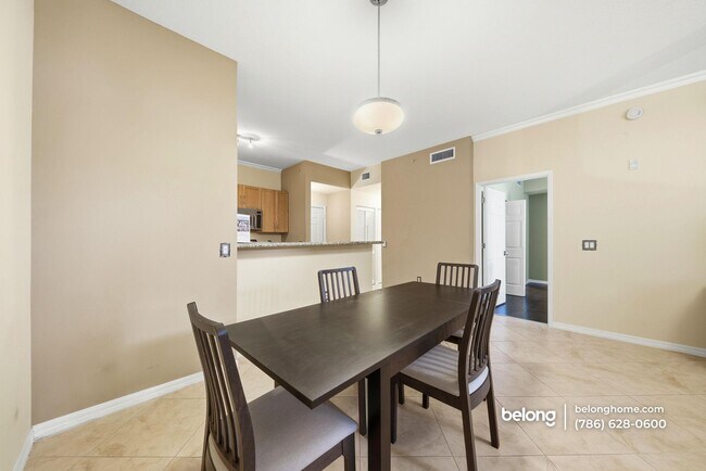 Building Photo - 2421 NE 65th St