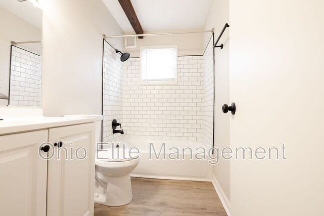 Building Photo - 3088 Grasmere Ave