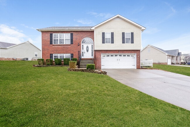 Building Photo - 829 Buckhorn Dr