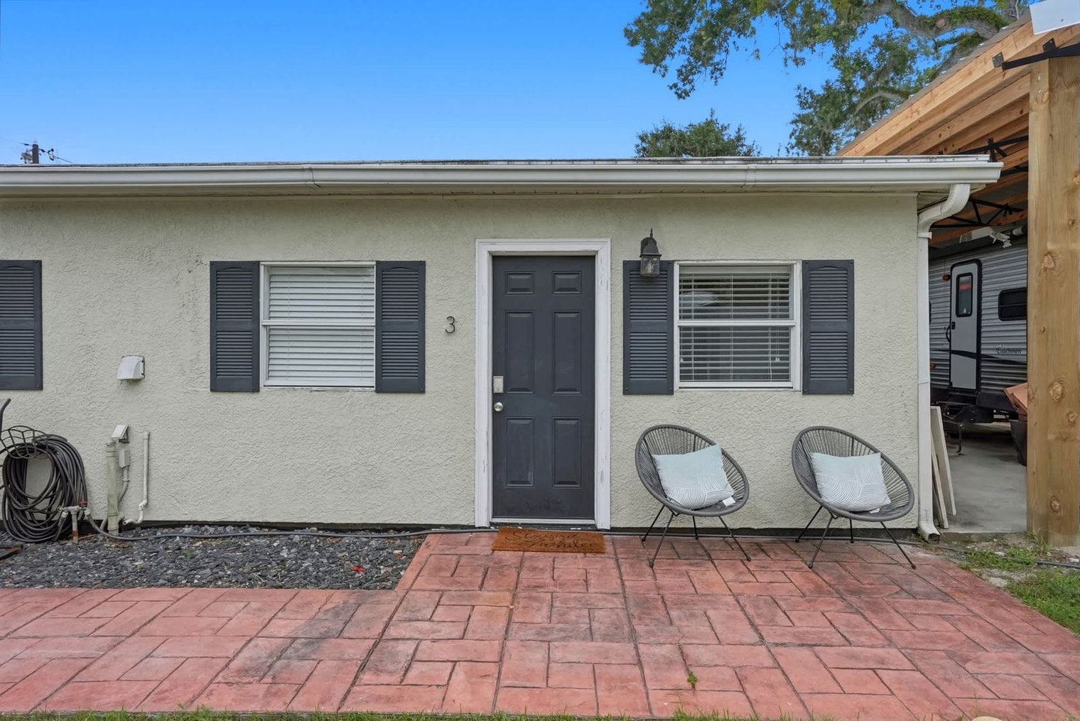 Building Photo - 621 Hibiscus St