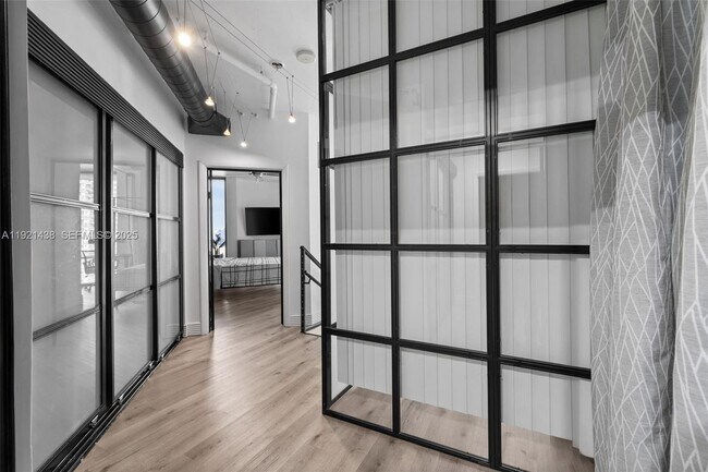 Building Photo - 690 SW 1st Ct