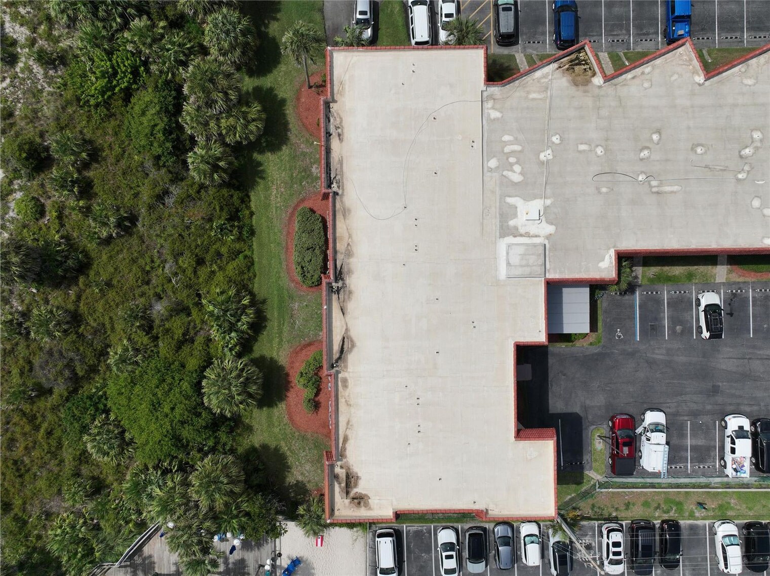 Building Photo - 880 Jimmy Buffett Mem Hwy