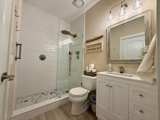 Building Photo - 1423 Sonata Ct