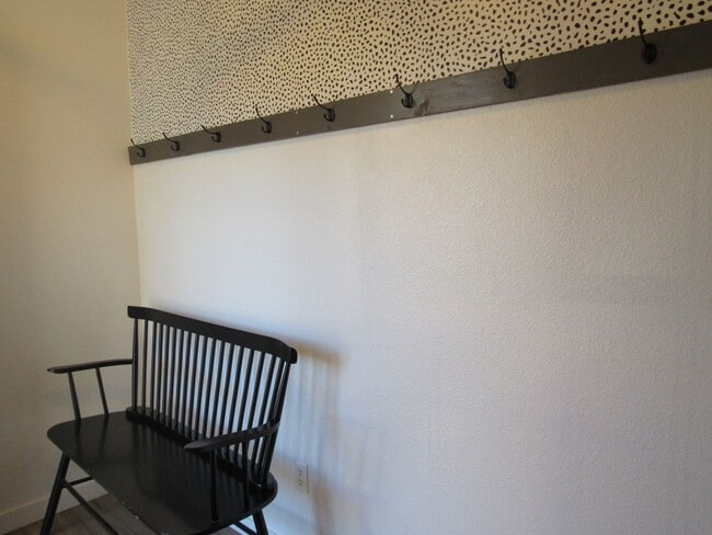 Building Photo - Gorgeous Westside 3 bd Twin Home