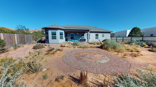 Building Photo - Partially Furnished Home
