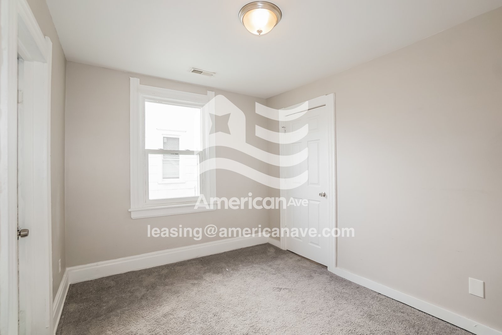 Building Photo - 4043 Vermaas Ave