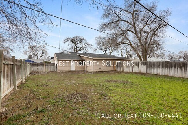 Building Photo - 1225 Arlington Dr