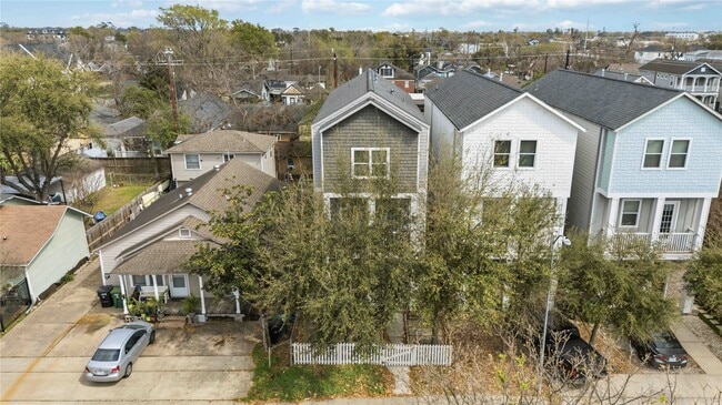 Building Photo - 1006 Enid St