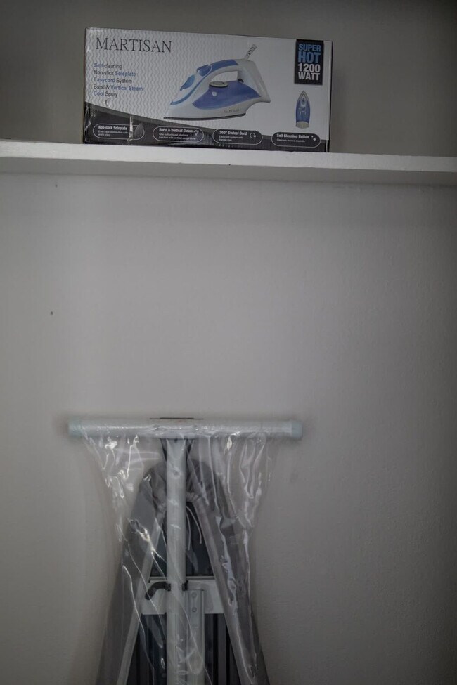 Building Photo - 123 Oconee St