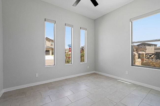 Building Photo - Modern Corner Home | 4 Bedrooms | 2.5 Bathrooms | Covered Outdoor Living