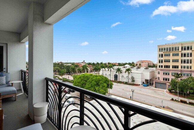 Building Photo - 155 E Boca Raton Rd