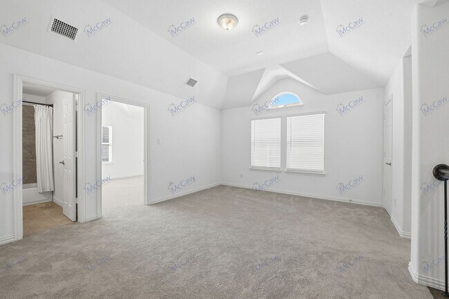 Building Photo - 6700 Palmdale Ln