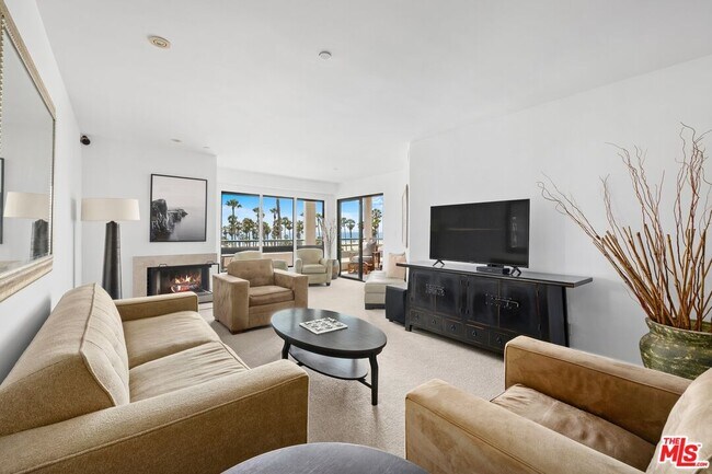 Building Photo - 130 Ocean Park Blvd