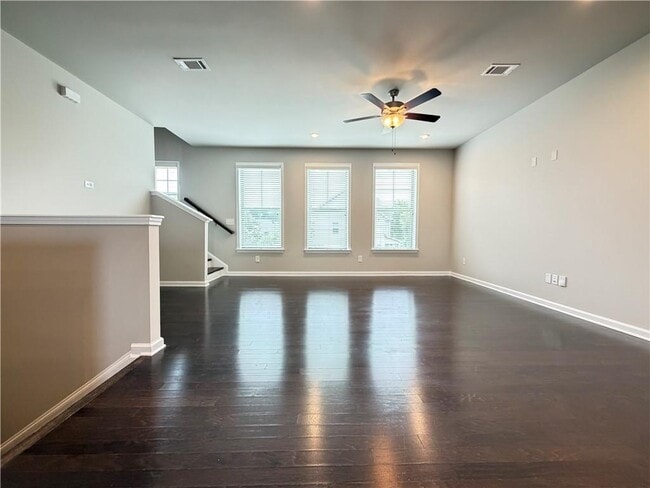 Building Photo - 2838 Vlg Pk Bnd