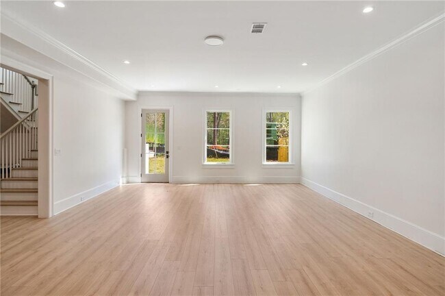 Building Photo - 1068 Moores Mill Rd NW