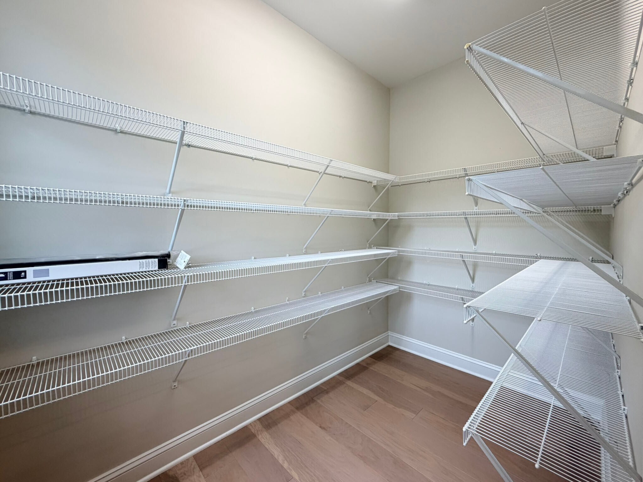 Building Photo - 829 Amley Pl