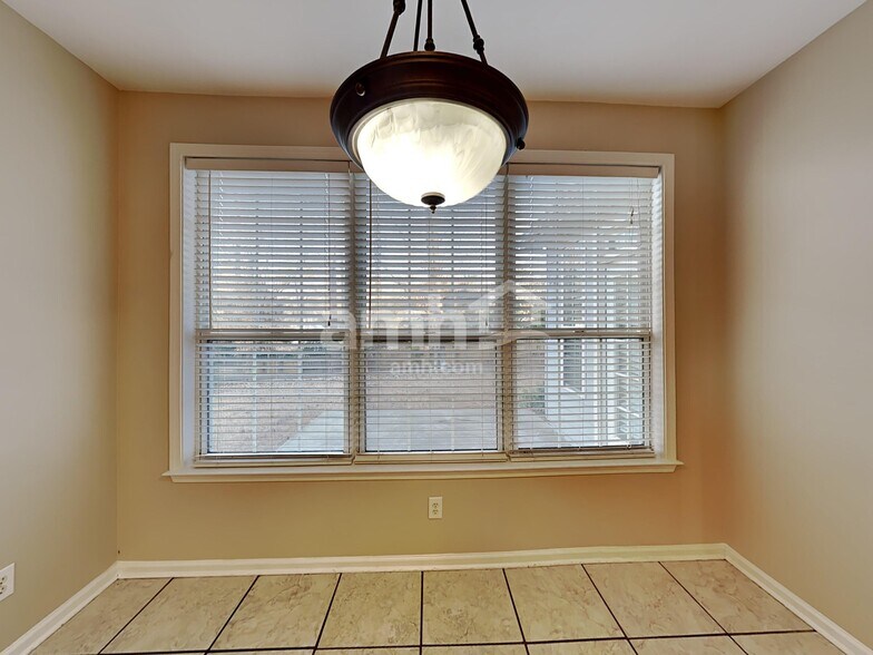 Building Photo - 2632 Back Creek Chase