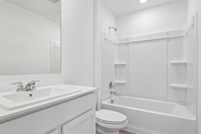 Building Photo - 723 Ponderosa Ln