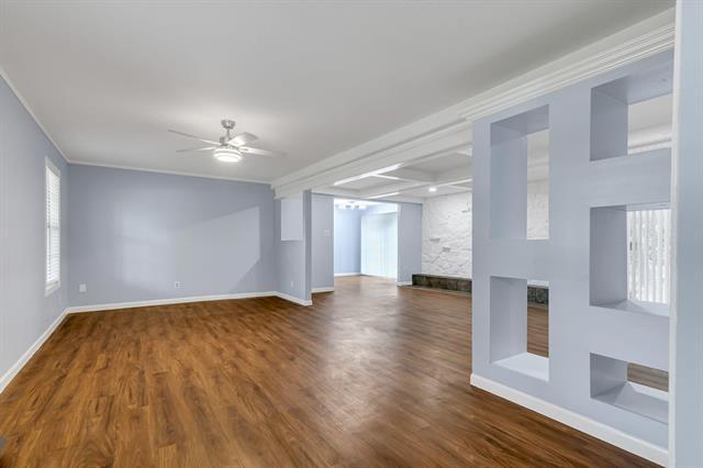 Building Photo - 2046 N Kimball Ave