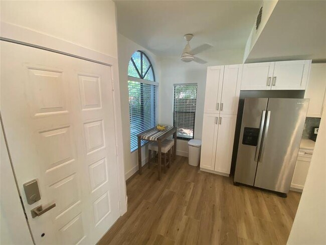 Building Photo - 2286 Anchorage Ln