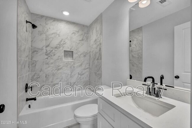 Building Photo - 602 Bladen St