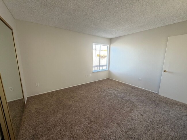 Building Photo - LA VETA MONTEREY COMPLEX ORANGE - 2 BEDROOM 2 BATH  $2,575