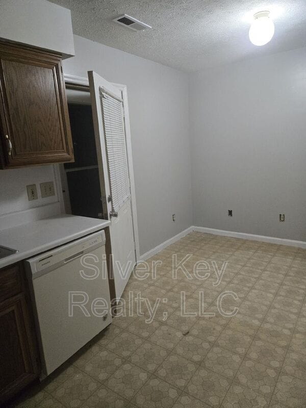 Building Photo - 408-410 Oklahoma St