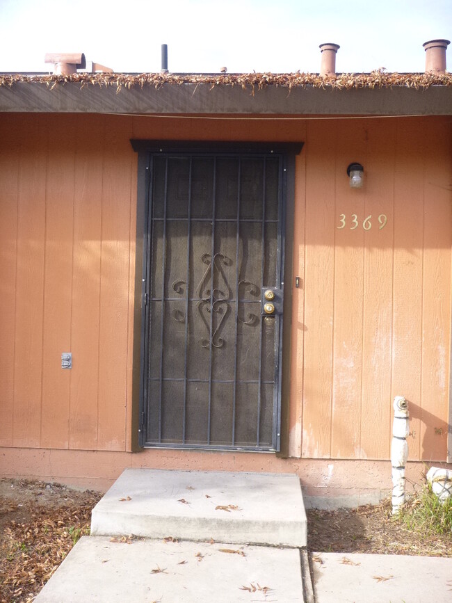 Primary Photo - 2/2 Apartment - Merced Coming Soon!