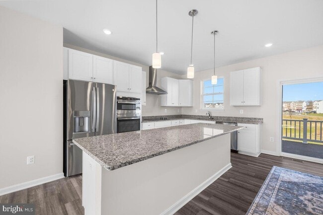 Building Photo - 569 Seeback Dr