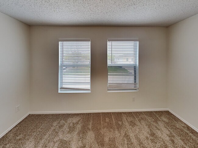 Building Photo - 4059 Hunters Creek Dr