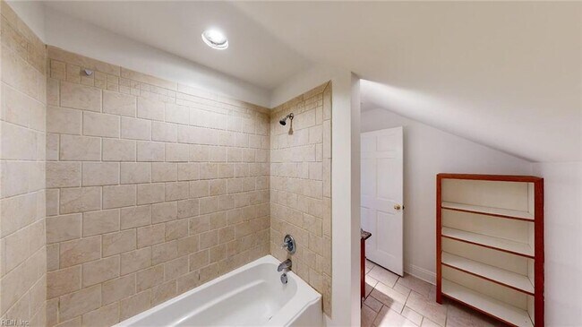Building Photo - 409 Dinwiddie St