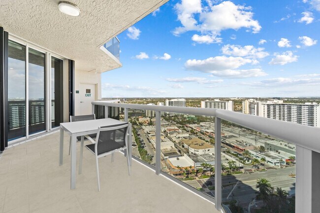 Building Photo - 3100 N Ocean Blvd