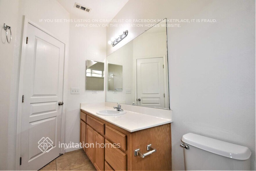 Building Photo - 1009 Foxfire Dr