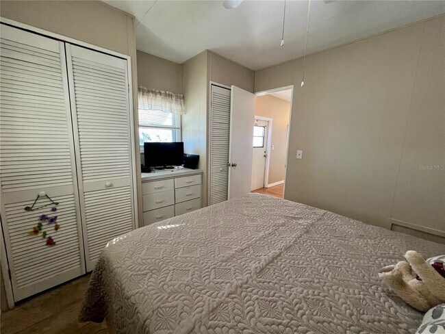 Building Photo - 1500 County Rd 1