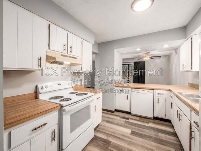 Building Photo - 8235 Goldsmith Dr