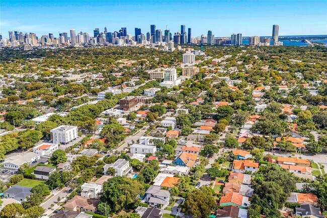 Building Photo - 1951 SW 23rd St