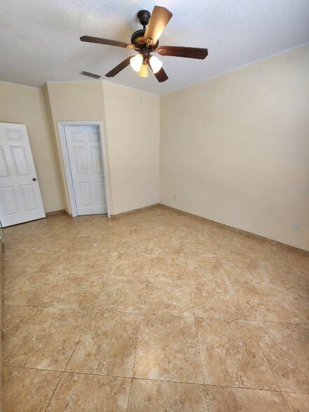 Building Photo - 3103 Crane's Cove Loop