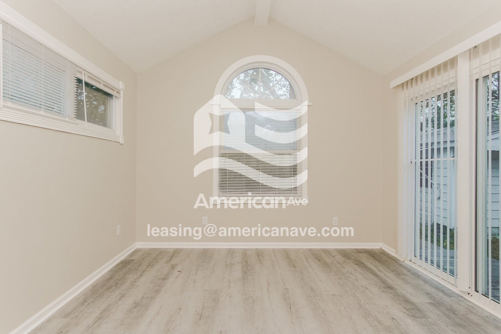 Building Photo - 4741 N Longworth Ave