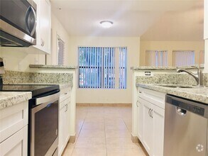 Building Photo - 10440 SW 156th Ct