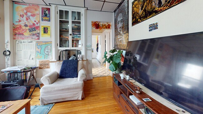 Building Photo - 6 Bailey St